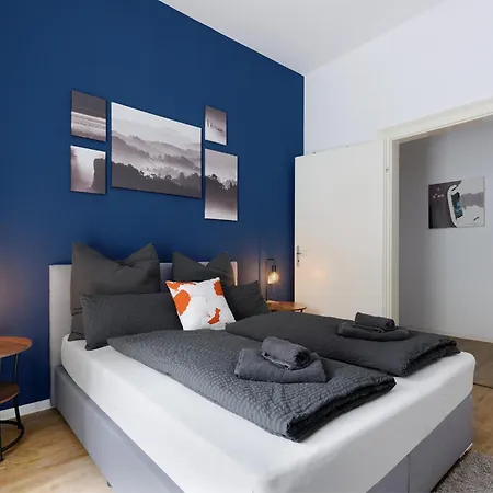 Casa Di Nero Komfort Mit Innenstadtlage Und Balkon Appartamento