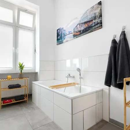 Casa Di Nero Komfort Mit Innenstadtlage Und Balkon Wiesbaden