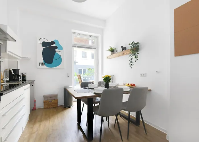 Apartman Casa Di Nero Komfort Mit Innenstadtlage Und Balkon Wiesbaden