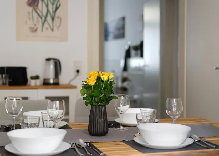 Casa Di Nero Komfort Mit Innenstadtlage Und Balkon Appartamento